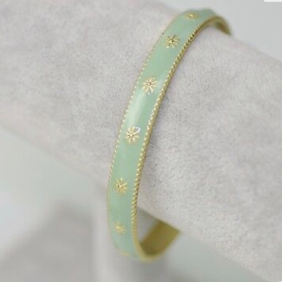NWT Lia Sophia Icecapade green vintage gold matte bangle - Size Small - Picture 2 of 4